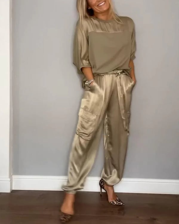 VALENTINA - ROBE EN SATIN AVEC PANTALON À DEMI-MANCHES